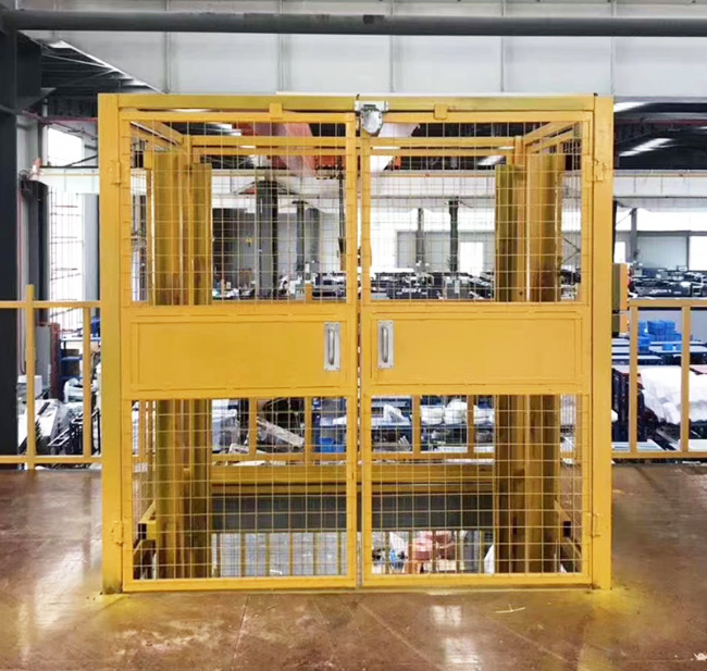 永丰智能导轨式升降机亮相